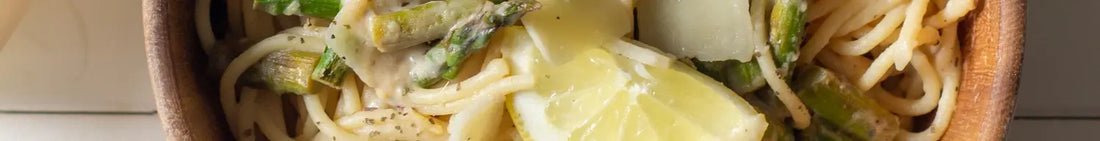 Pasta al Limone vihreällä parsalla